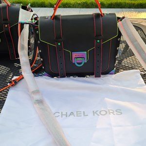 Manhattan Medium Contrast-Trim Leather Satchel slick oil details NWT